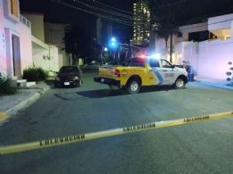 Mueren dos hombres a balazos tras persecución en Vista Hermosa